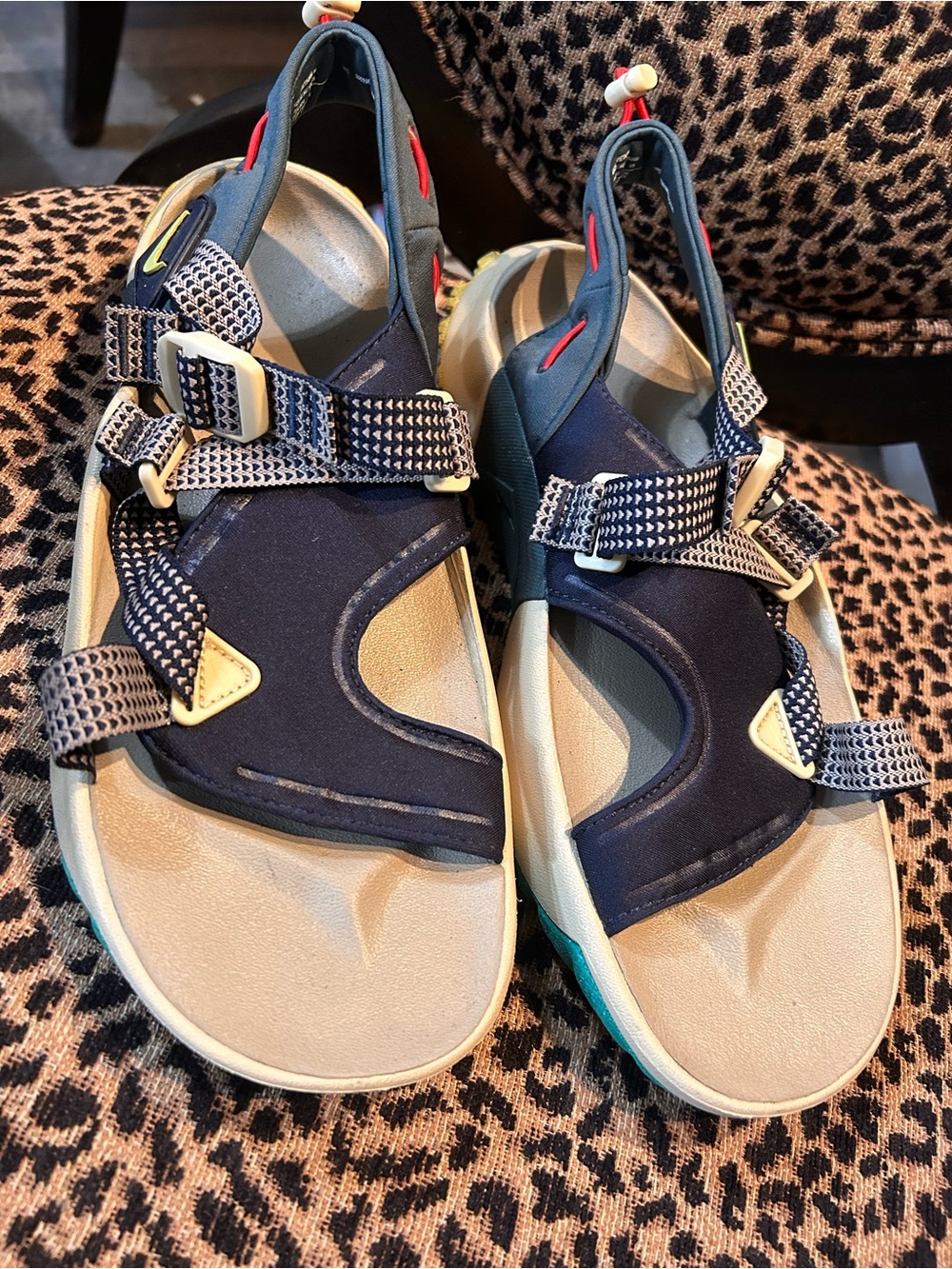 Nike trail sandals men’s multicolor adjustable size 11